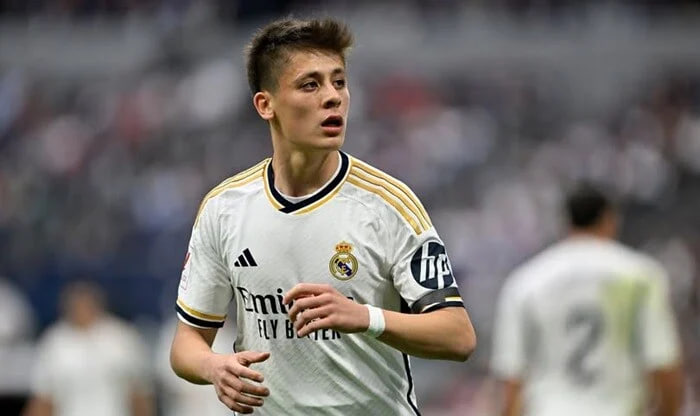 Ardanın bu qolu La Liqada rekord yenilədi - Video Ardanın bu qolu La Liqada rekord yenilədi - Video