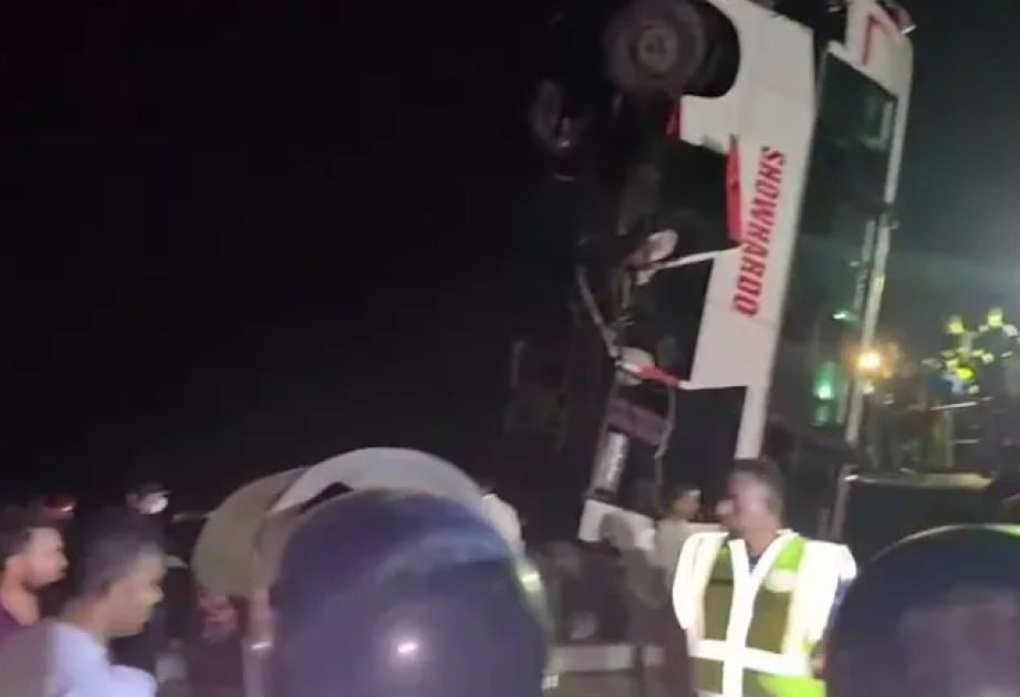 Banqladeşdə dəhşətli qəza &ndash; 18 nəfər həyatını itirdi &ndash; VİDEO