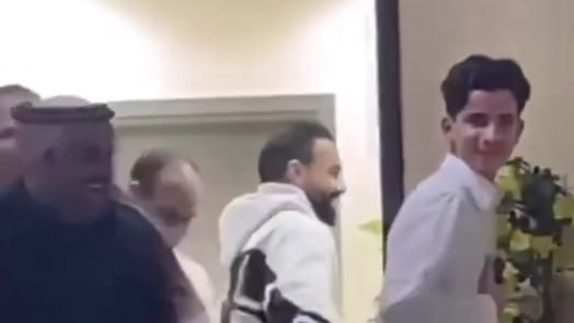 Səudiyyədə YENİ TREND - İran dronlarının səsi zarafat mövzusuna çevrildi – VİDEO Səudiyyədə YENİ TREND - İran dronlarının səsi zarafat mövzusuna çevrildi – VİDEO