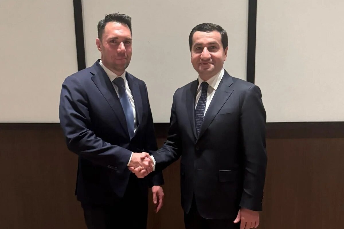 Hikmət Hacıyev Macarıstanda mühüm görüş keçirdi &ndash; FOTO