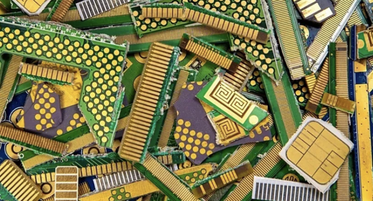 Varlanmağı gözləməyin: Köhnə telefonunuzda nə qədər qızıl var?