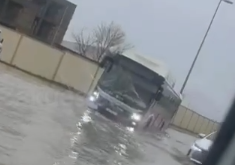 Zabrat yolunda "BakuBus" batdı – VİDEO Zabrat yolunda "BakuBus" batdı – VİDEO