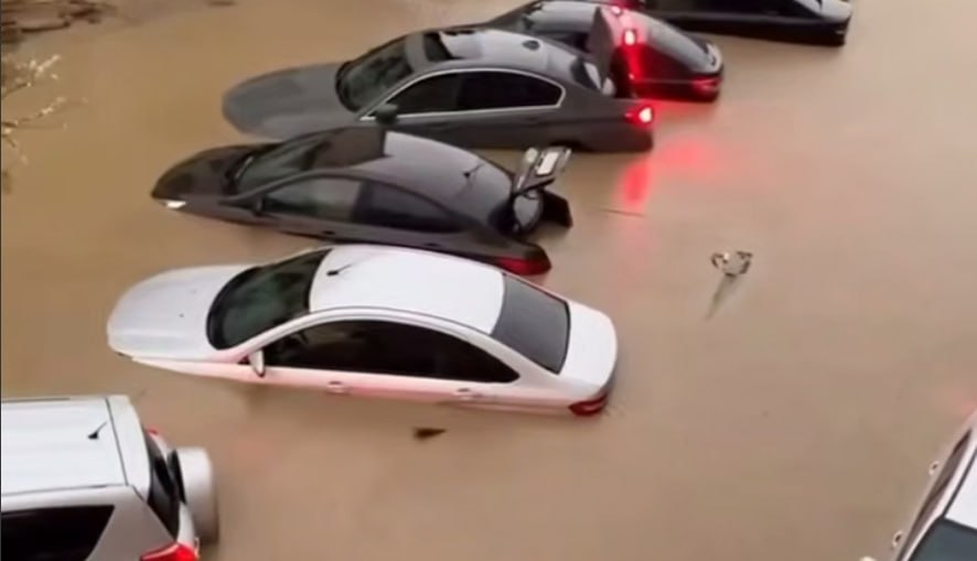 Dağıstanda son yüz ilin ən güclü YAĞINTISI – Şəhərlər su altında qaldı – VİDEO Dağıstanda son yüz ilin ən güclü YAĞINTISI – Şəhərlər su altında qaldı – VİDEO