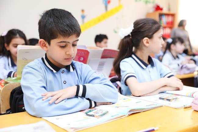 Məktəblilər 10 gün dərsə getməyəcək - SƏBƏB