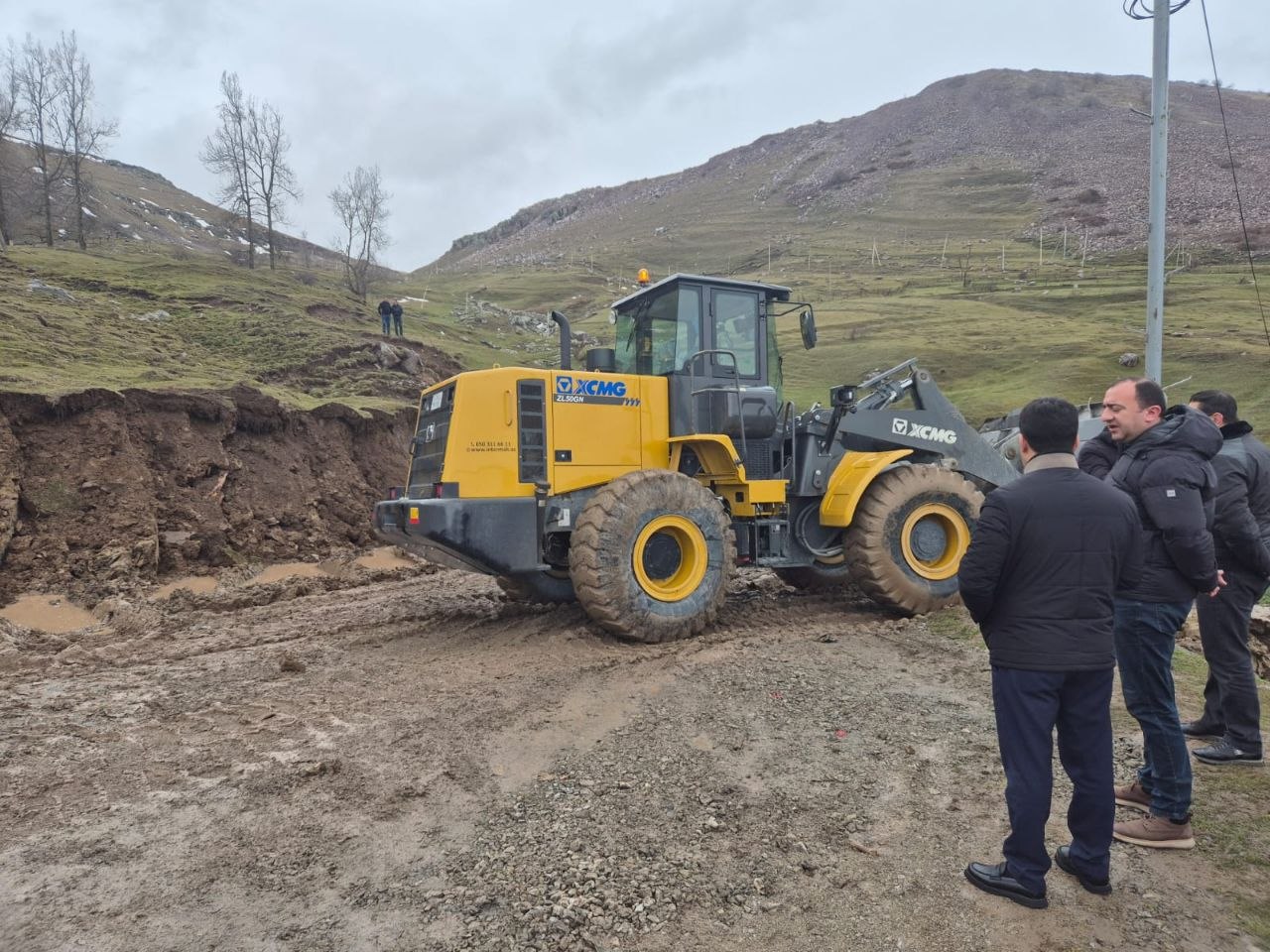 Daşkəsəndə yolda sürüşmə baş verdi &ndash; FOTO/VİDEO