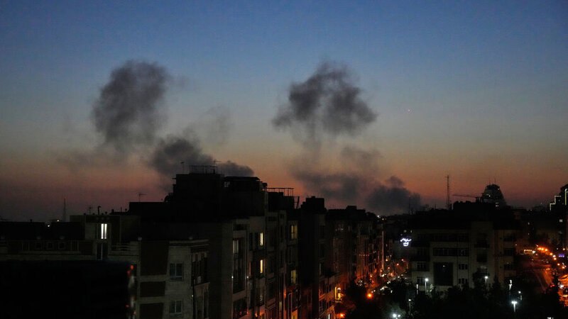 Tehrana yeni aviazərbələr endirildi - VİDEO