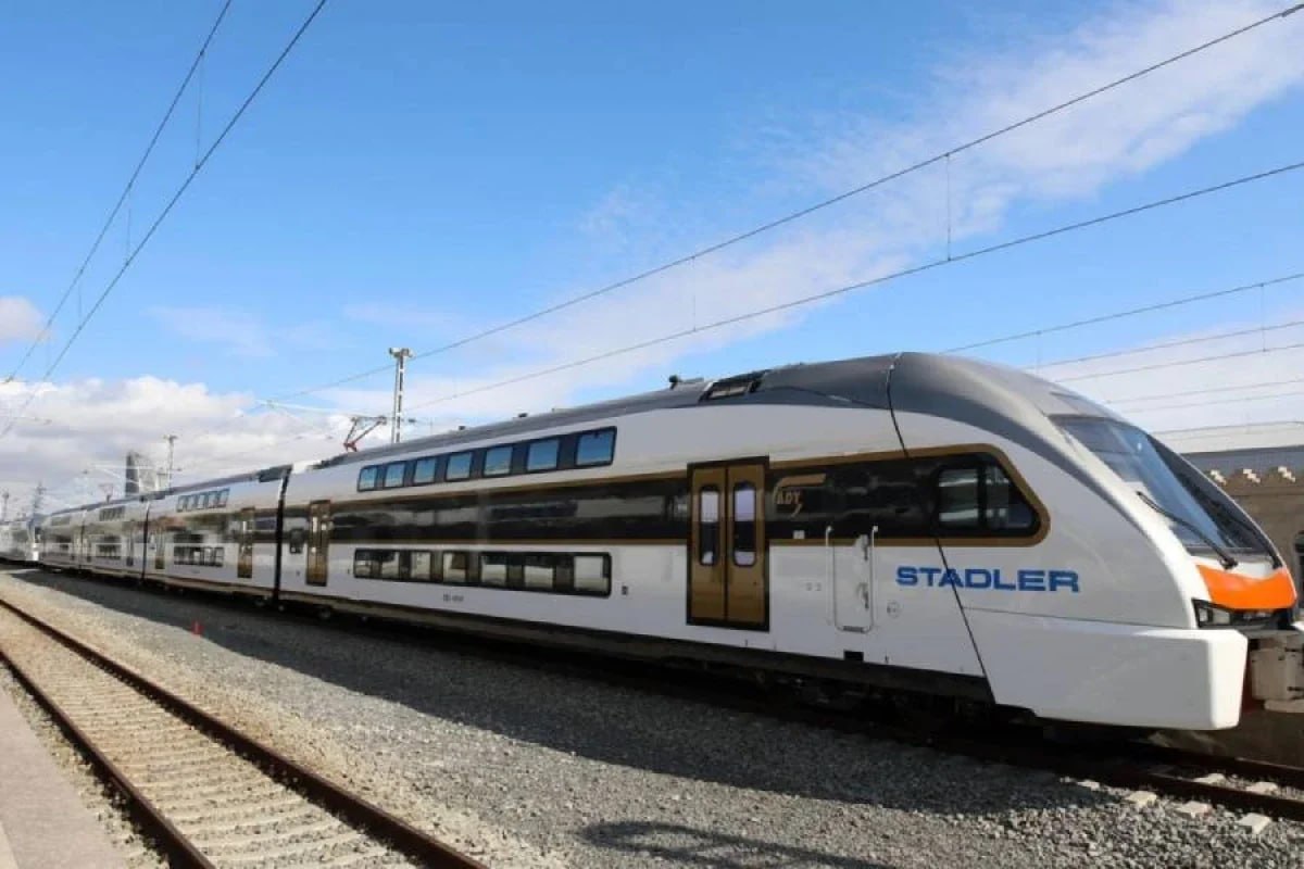 Bu qatarlar Ucar və Ləki stansiyalarında da dayanacaq