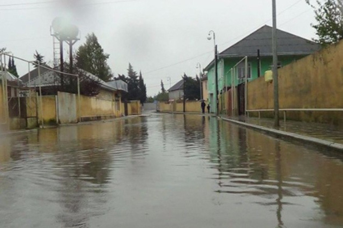 Yağışa görə sığortalı əmlaklara dəyən ziyanın MƏBLƏĞİ açıqlandı Yağışa görə sığortalı əmlaklara dəyən ziyanın MƏBLƏĞİ açıqlandı