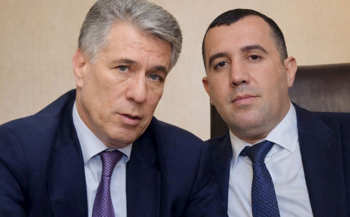 Vitse-spikerin köməkçisindən vətəndaşa qarşı DƏLƏDUZLUQ