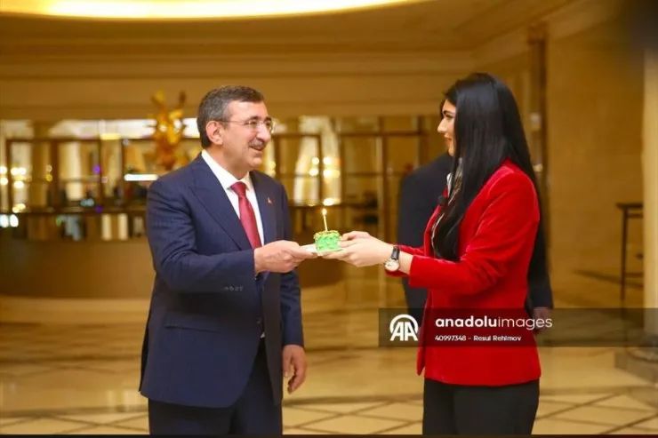 Cevdet Yılmaz ad gününü Bakıda qeyd etdi &ndash; FOTO/VİDEO