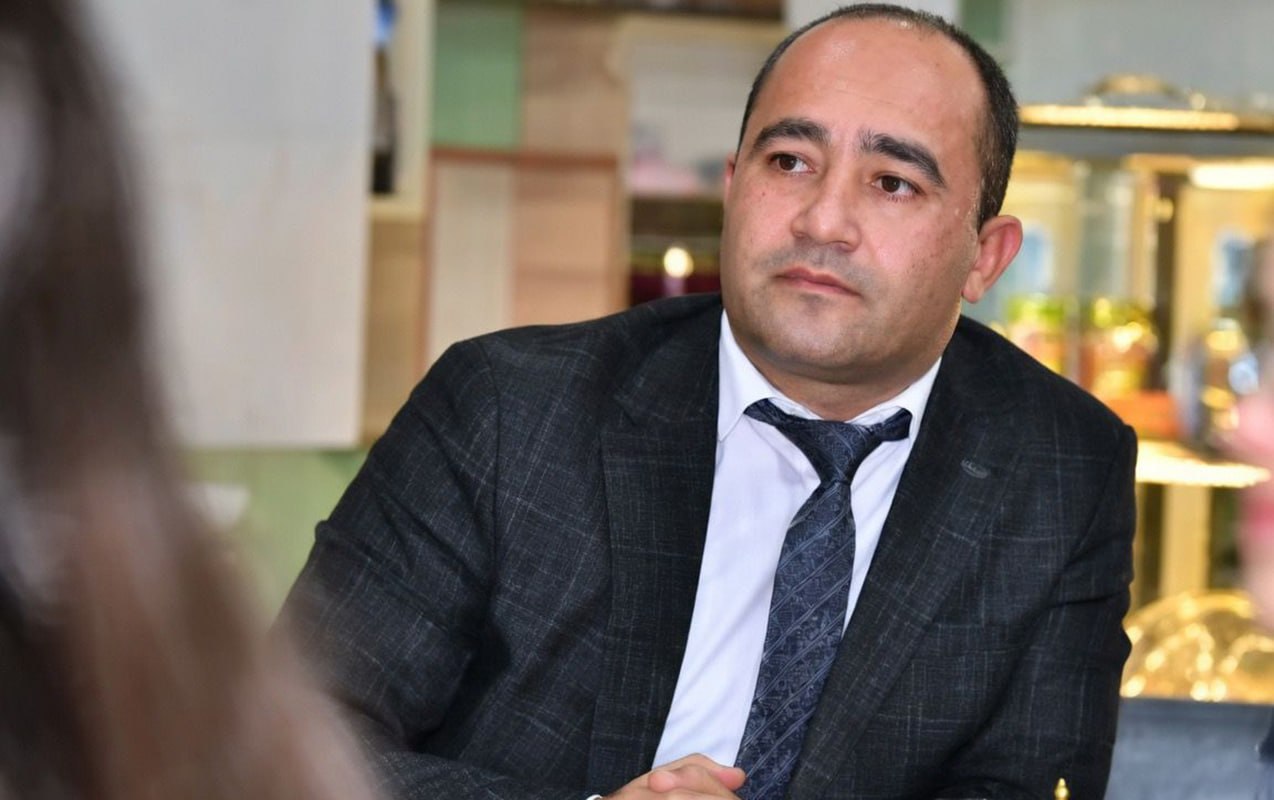 Evli qadınla tutulan deputat pəncərədən qaçıbmış... &ndash; TƏFƏRRÜAT