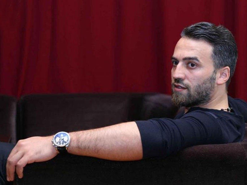 "10 yaşımda metronun qabağında qələm satırdım"