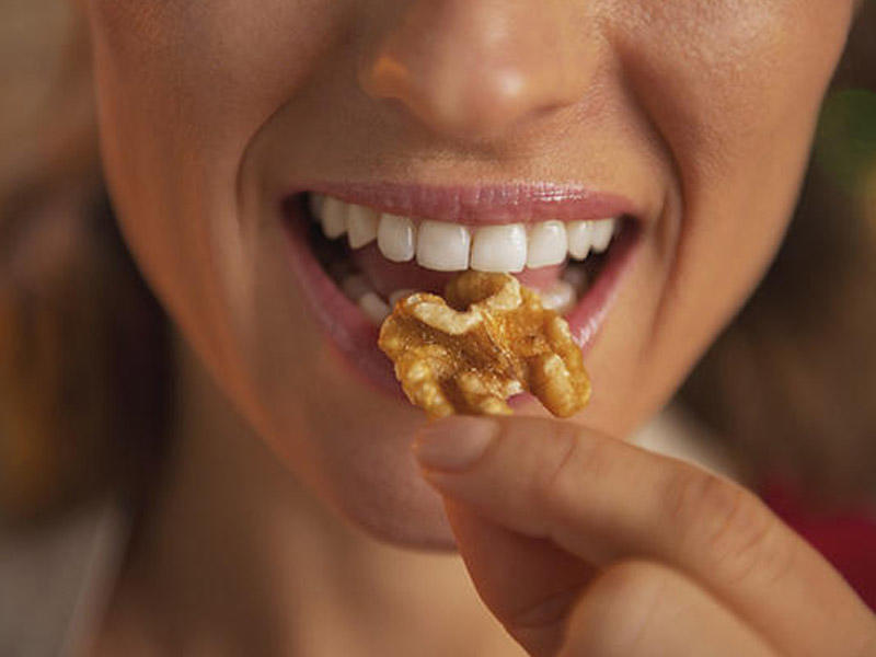 Alimlər qoz yemək üçün ideal zamanı açıqladılar Alimlər qoz yemək üçün ideal zamanı açıqladılar