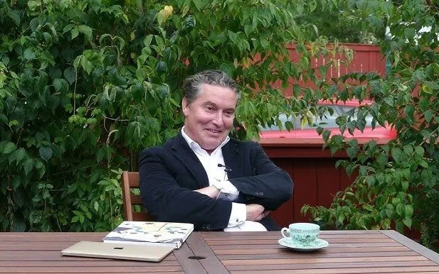 Putin Tolstoyun nəticəsinə vətəndaşlıq VERDİ