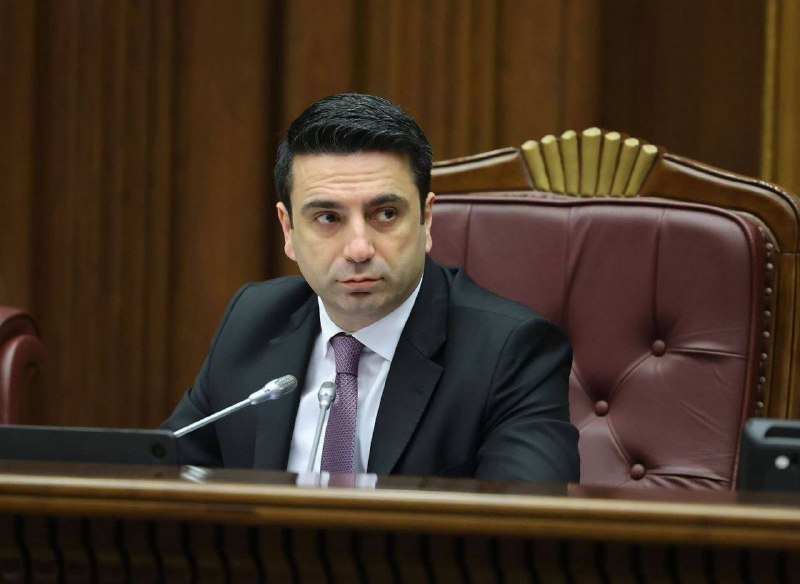 Alen Simonyan: “Bir çox qüvvələr Ermənistanla Azərbaycanı yenidən hərbi əməliyyatlara cəlb etməyə çalışır” Alen Simonyan: “Bir çox qüvvələr Ermənistanla Azərbaycanı yenidən hərbi əməliyyatlara cəlb etməyə çalışır”