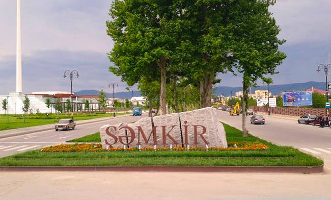 Şəmkirdə 19 yaşlı gənc qətlə yetirildi Şəmkirdə 19 yaşlı gənc qətlə yetirildi