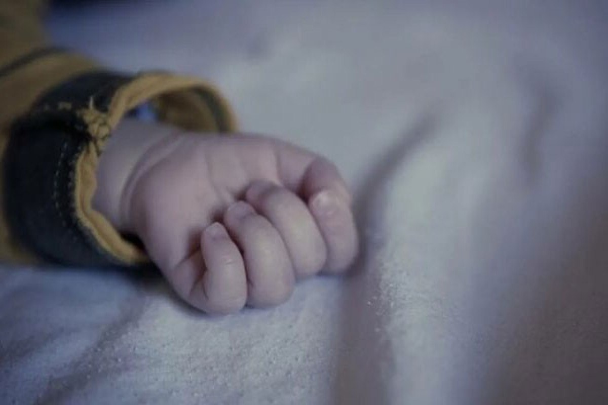 Gəncədə 1 yaşlı uşaq xəstəxanada öldü