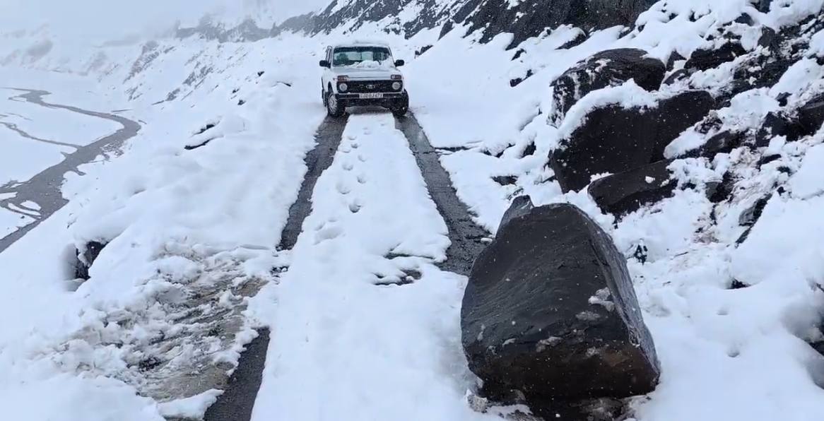 Quba-Xınalıq yolunun bu hissəsi bağlandı - VİDEO Quba-Xınalıq yolunun bu hissəsi bağlandı - VİDEO