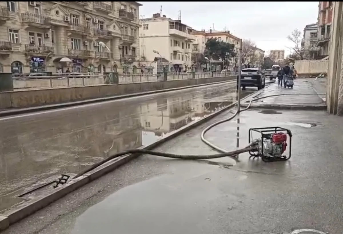 Bakı və Abşeronda toplanan yağış suları kənarlaşdırılır