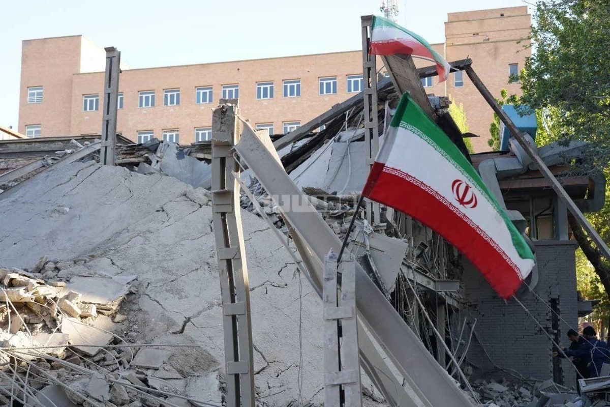 Tehranda Şərif Texnologiya Universitetinə zərbə endirildi - FOTO/VİDEO