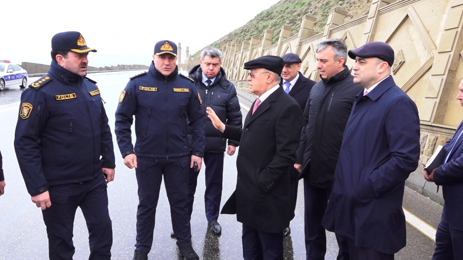 Kəmaləddin Heydərov Keşlədən sonra sürüşmə ərazisinə getdi - FOTO/VİDEO Kəmaləddin Heydərov Keşlədən sonra sürüşmə ərazisinə getdi - FOTO/VİDEO