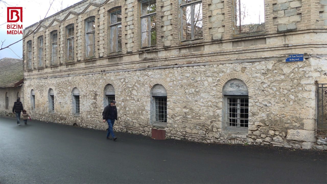 Şəkidə musiqi texnikumu qəzalı VƏZİYYƏTDƏDİR - Tarixi bina niyə BƏRPA olunmur? – FOTO Şəkidə musiqi texnikumu qəzalı VƏZİYYƏTDƏDİR - Tarixi bina niyə BƏRPA olunmur? – FOTO