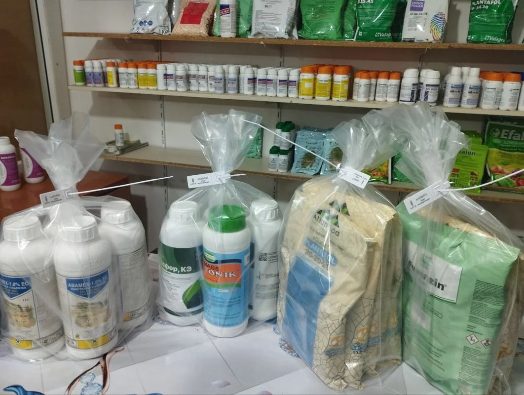 43 müəssisədə yoxlamalar: Tonlarla zəhərli maddə aşkarlandı - FOTO