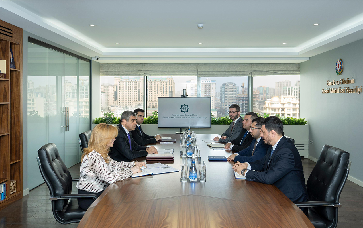 Anar Əliyev &ldquo;Yüksəliş&rdquo; müsabiqəsinin qalibləri ilə görüşdü