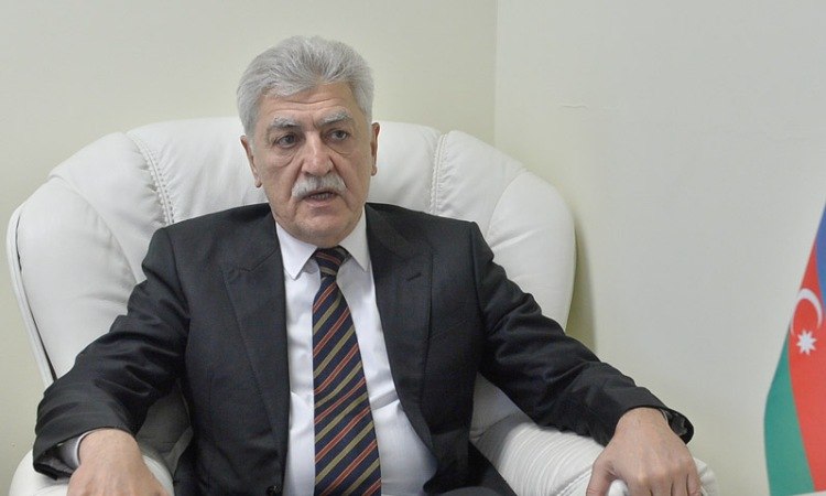 Tamerlan Qarayev Bakıya gəldi &ndash; FOTO