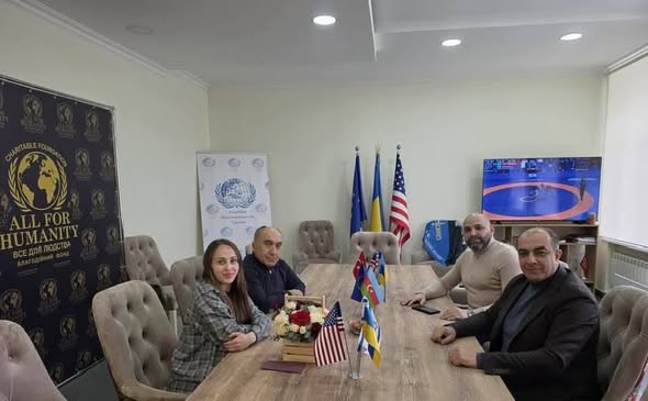 Avropa çempionu Aida Kərimovaya pul mükafatı təqdim olundu – FOTO Avropa çempionu Aida Kərimovaya pul mükafatı təqdim olundu – FOTO