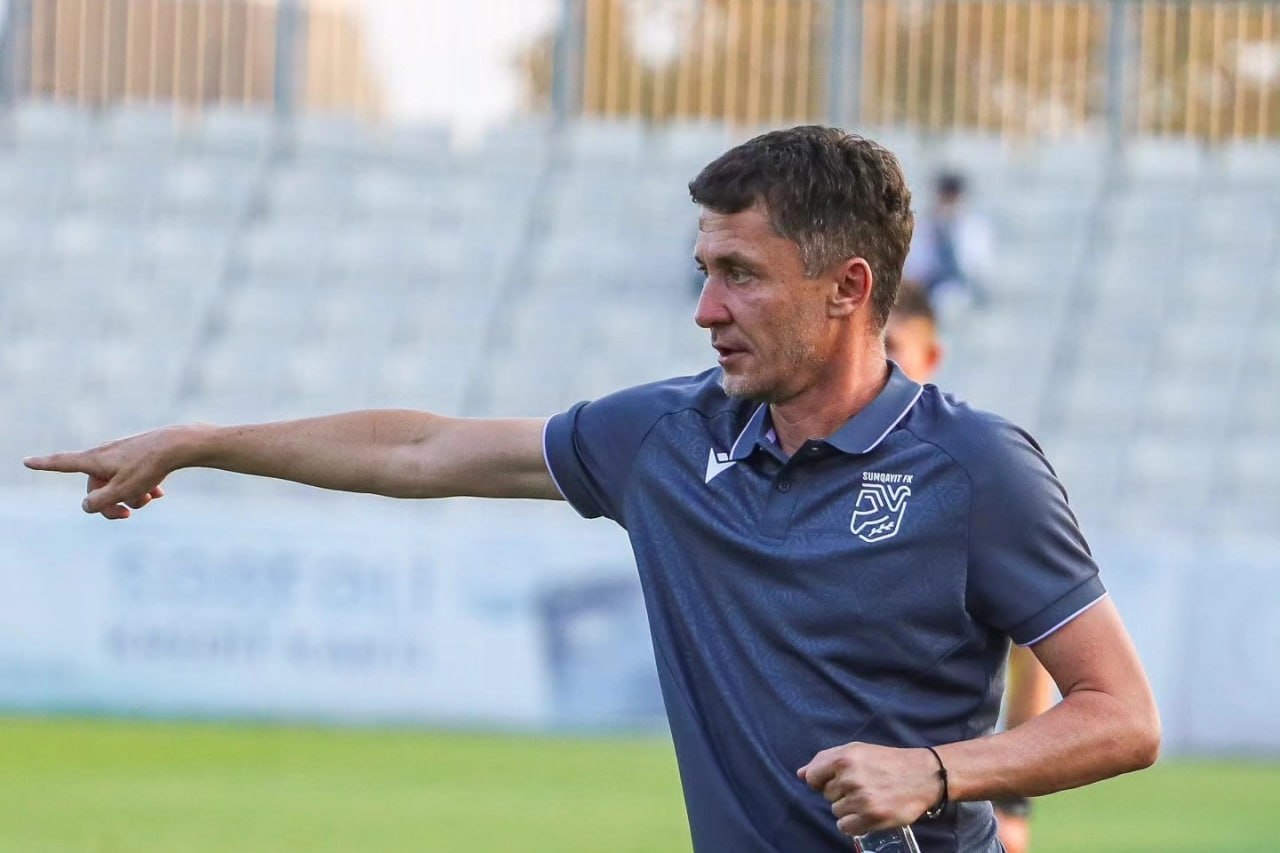 “Sumqayıt”ın baş məşqçisi futbolçularla əlbəyaxa dava edib? – KLUBDAN AÇIQLAMA “Sumqayıt”ın baş məşqçisi futbolçularla əlbəyaxa dava edib? – KLUBDAN AÇIQLAMA