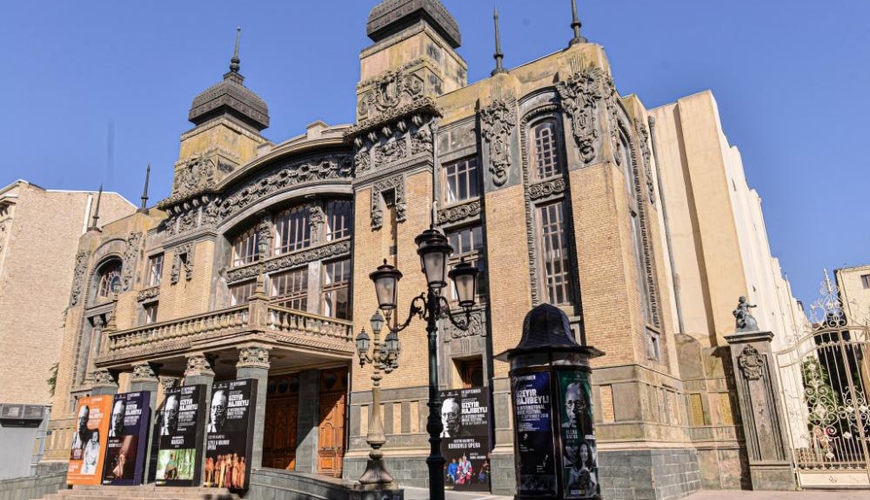 Tanınmış ifaçı Opera Teatrını məhkəməyə verir Tanınmış ifaçı Opera Teatrını məhkəməyə verir