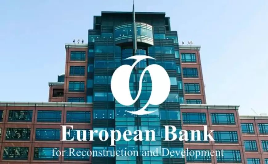 AYİB Azərbaycan və region ölkələrinə 5 milyard avro ayıracaq AYİB Azərbaycan və region ölkələrinə 5 milyard avro ayıracaq