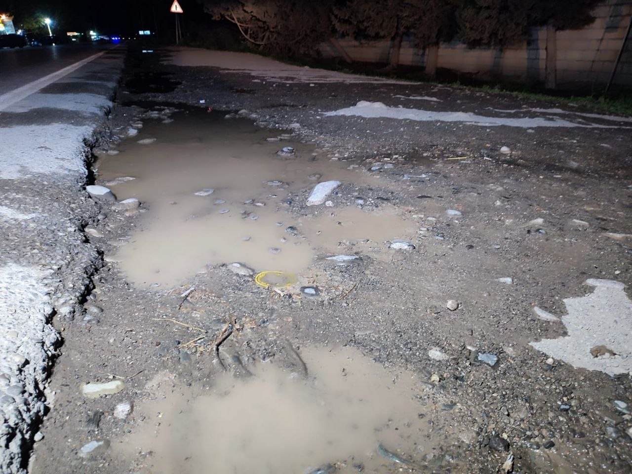 Magistral su xətti PARTLADI: 20 mindən çox sakin susuz qaldı &ndash; FOTO