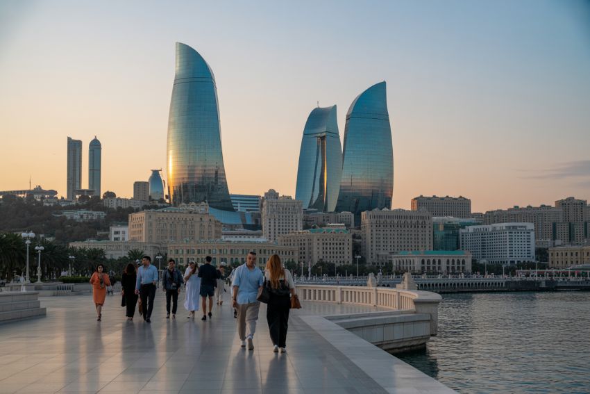 Azərbaycana maraq artır: Daimi yaşayış üçün 349 MÜRACİƏT