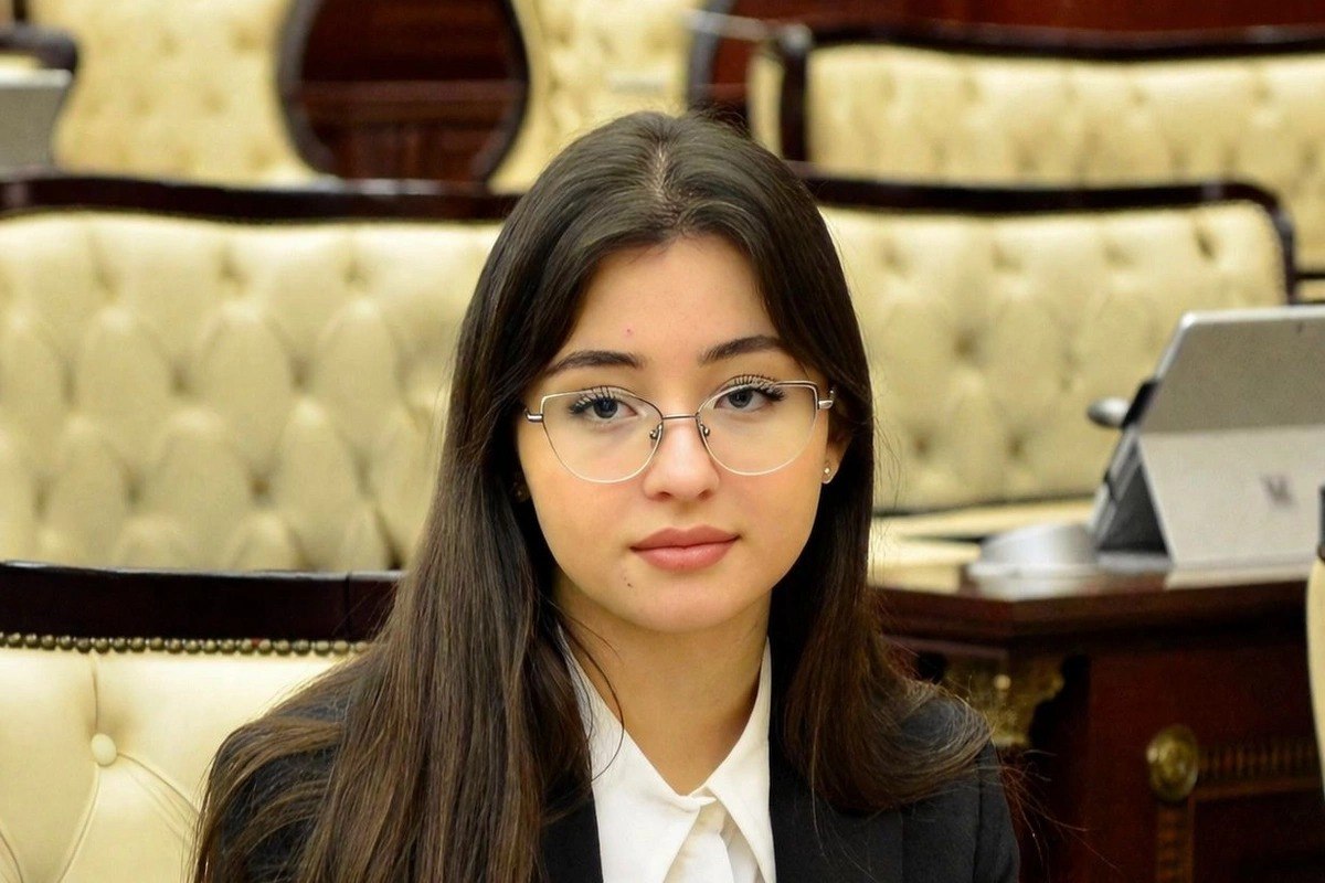 Azərbaycanlı tələbə Oksford Universitetinə qəbul olub