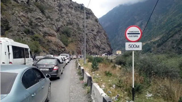 Ermənistanın Rusiyaya yeganə yolu BAĞLANDI Ermənistanın Rusiyaya yeganə yolu BAĞLANDI