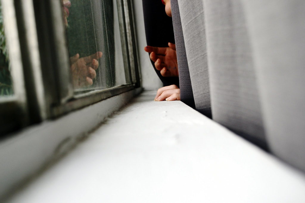 Bakıda daha bir nəfər pəncərədən yıxılıb həyatını itirdi