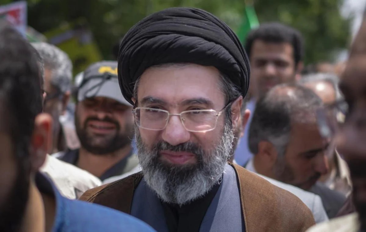 “Atəşkəs qərarını Müctəba Xamenei verib” “Atəşkəs qərarını Müctəba Xamenei verib”