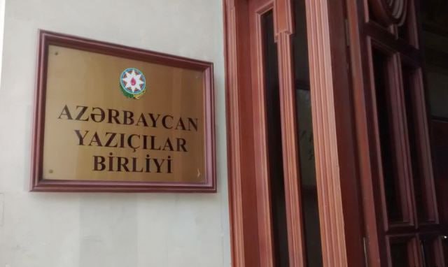 Yazıçılar Birliyində CANLANMA - Bu dəfə kimlərə xəbərdarlıq ediləcək?