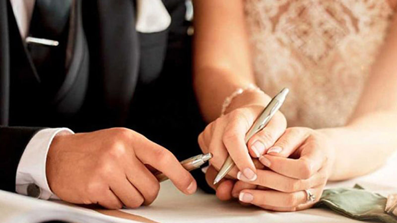 Kişi qadının soyadını götürəndə niyə qınanır? &ndash; Ailələrin ad üzərindən GÜC GÖSTƏRİŞİ