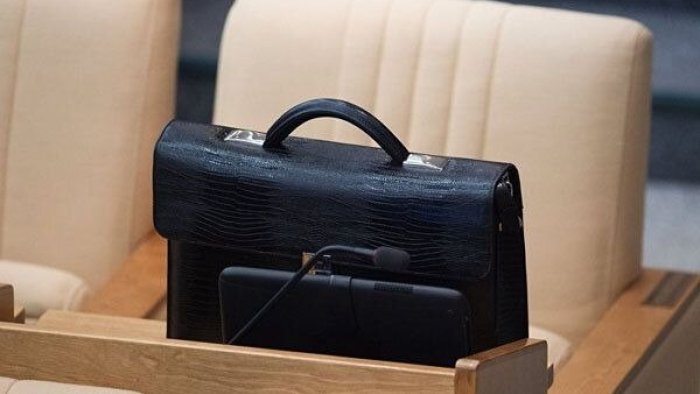 Elşən Heydərli vəzifəsindən azad edildi