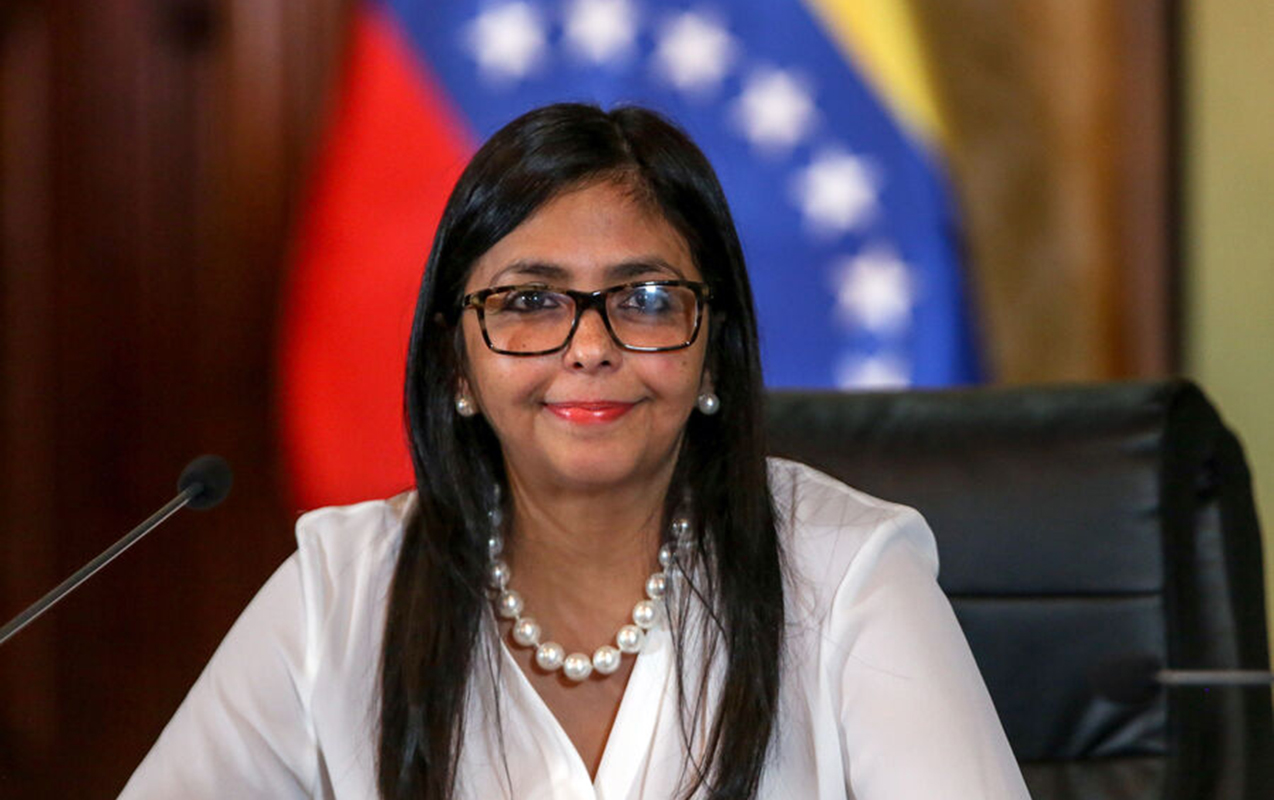 Dövlət başçısı kimi ilk xarici səfərini etdi