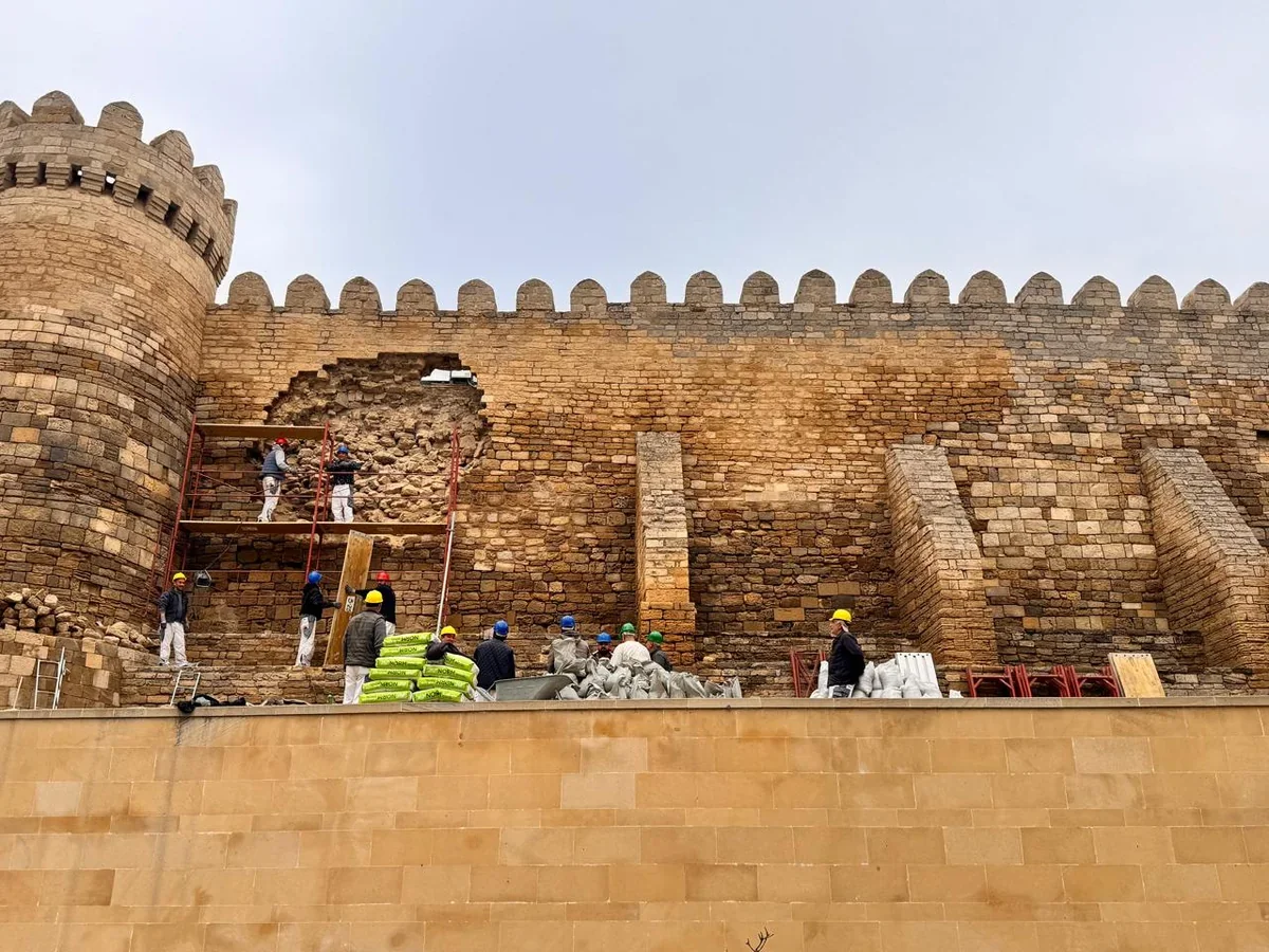 “İçərişəhər”in qala divarlarında yenidən aşınma ola bilər – RƏSMİ “İçərişəhər”in qala divarlarında yenidən aşınma ola bilər – RƏSMİ