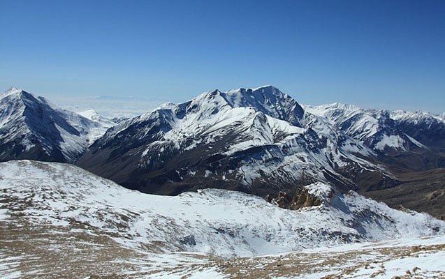 FAKTİKİ HAVA: Şahdağa qar yağıb