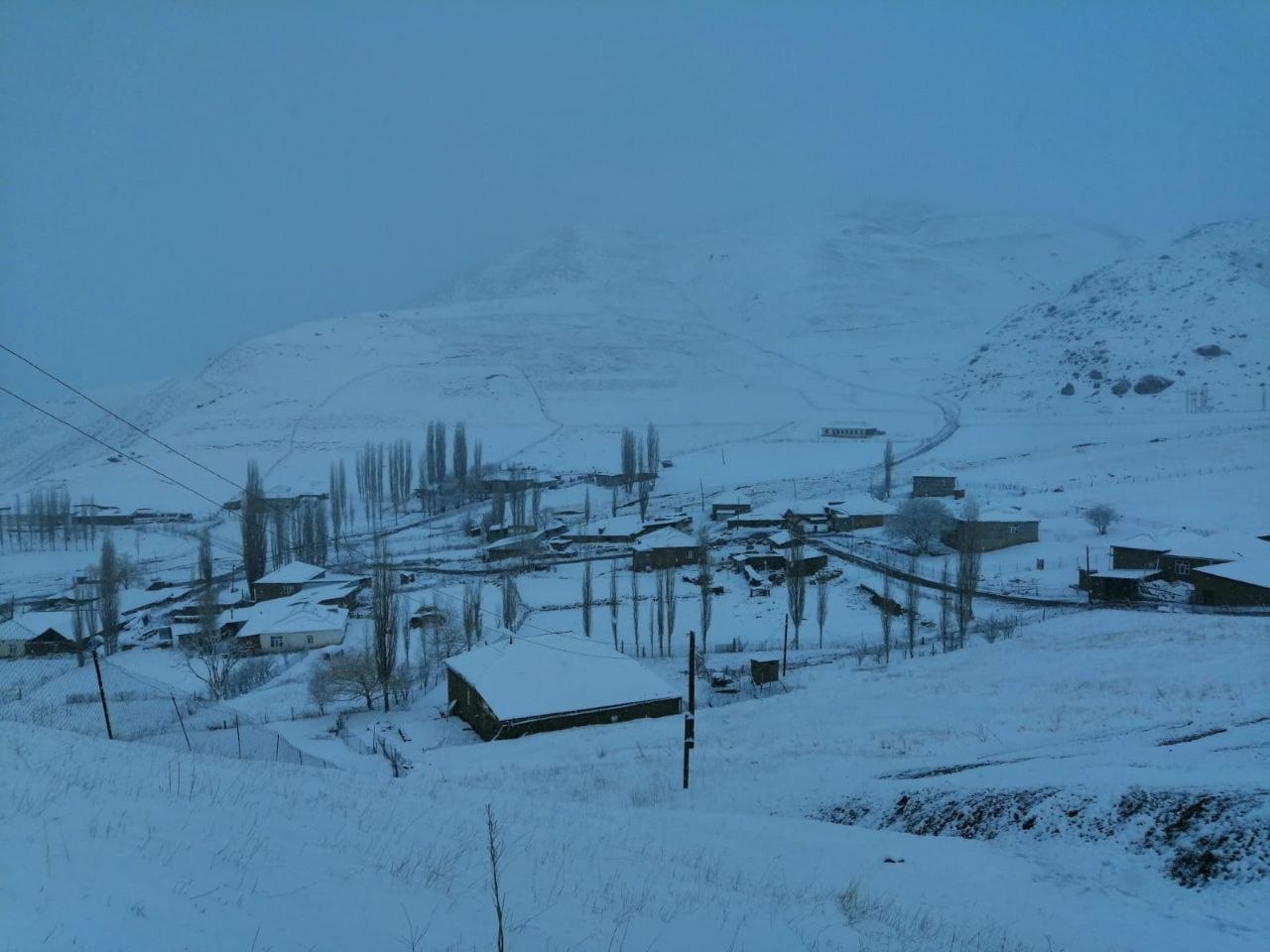 Qubaya və Qusara yenidən qar yağdı - FOTO