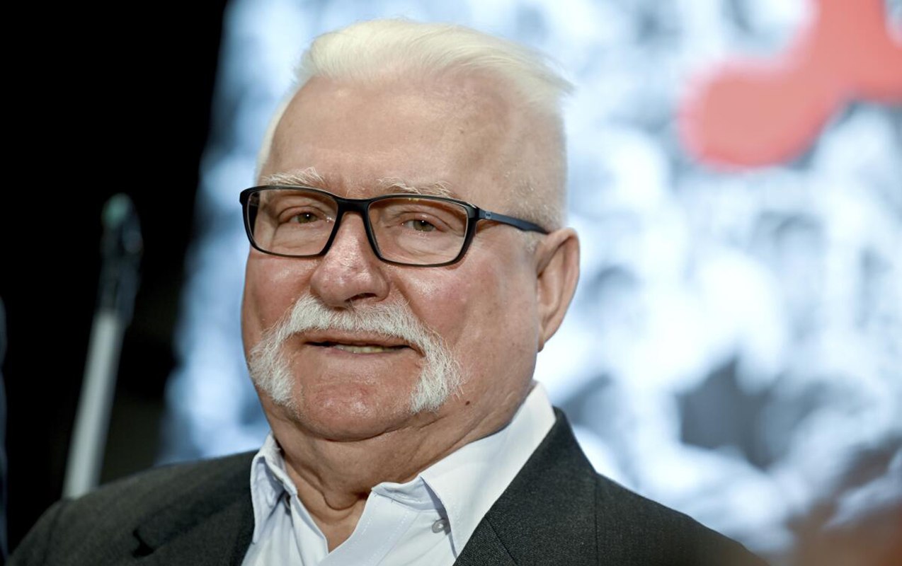 Sabiq prezident pensiyasından narazıdır - “Razı olsaydım, göbələk yığardım” Sabiq prezident pensiyasından narazıdır - “Razı olsaydım, göbələk yığardım”