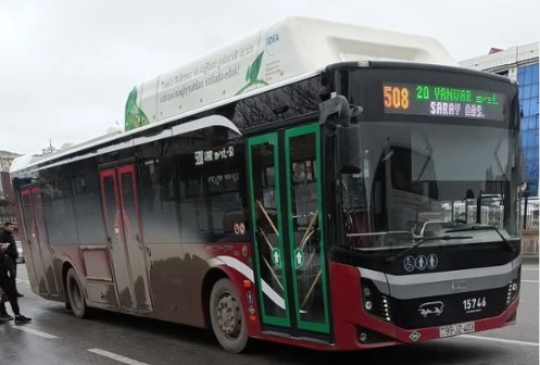 508 nömrəli avtobusda nasazlıq: Sərnişinlər yolda düşürüldü - VİDEO 508 nömrəli avtobusda nasazlıq: Sərnişinlər yolda düşürüldü - VİDEO