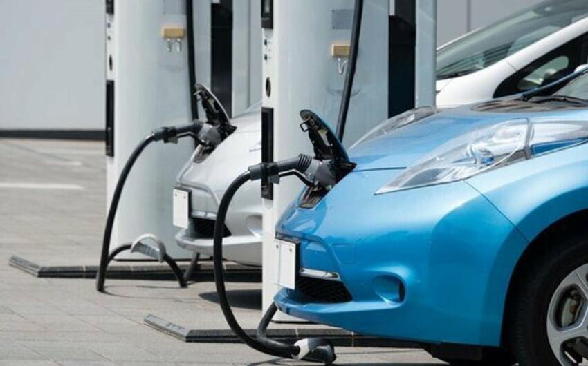 Avropada elektromobillərin SATIŞINDA rekord göstərici