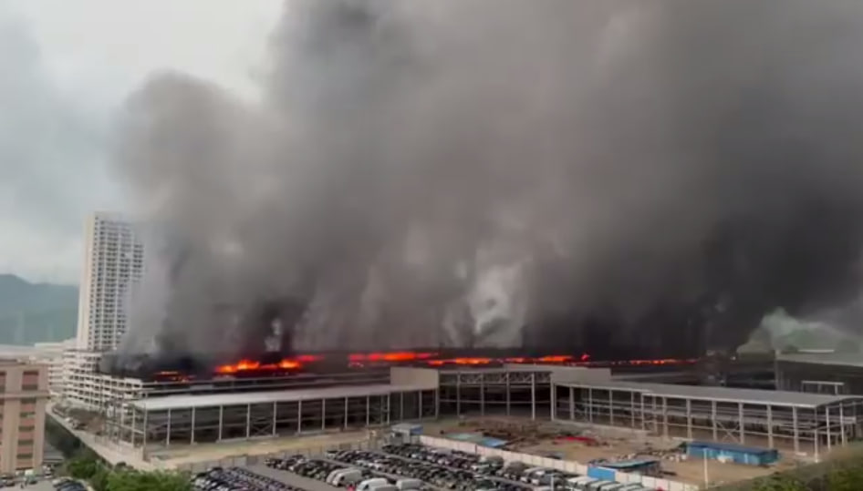 BYD-nin zavodu yanır &ndash; VİDEO